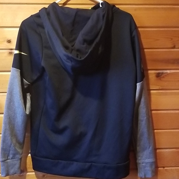 Nike Sweatshirt - Picture 6 of 6